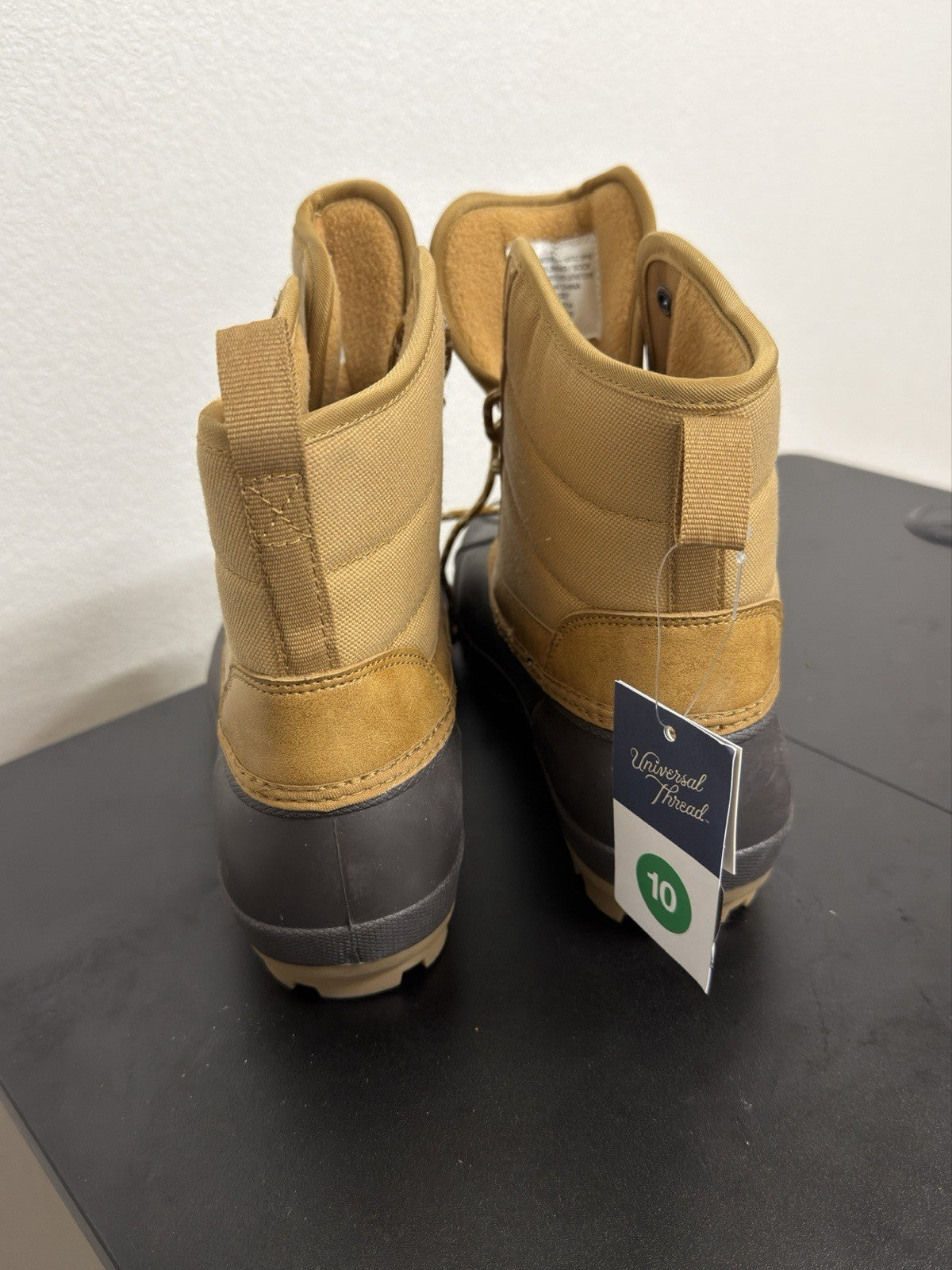 universal thread boots for women Size 10 B.9