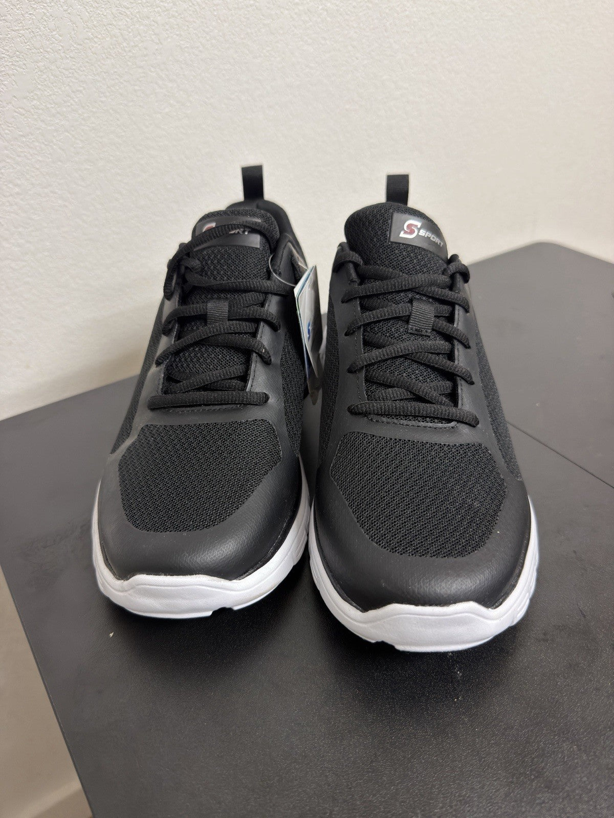 s sport by skechers Men Sneakers Size 9.5 B.8