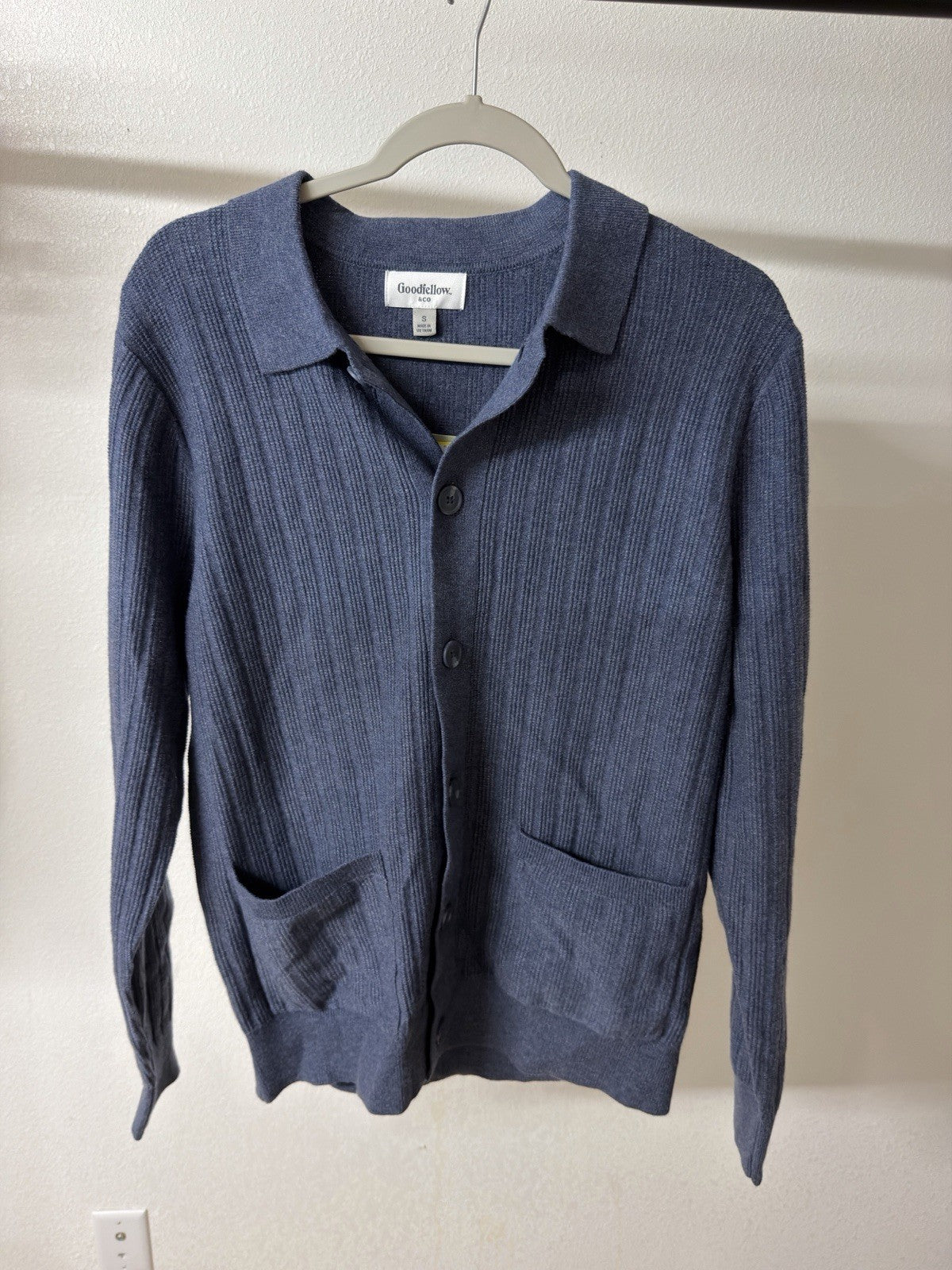 goodfellow sweater cardigan Small B.8