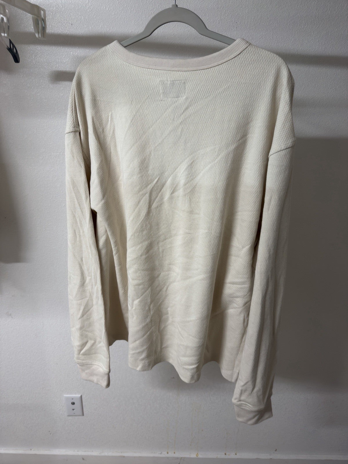 goodfellow sweatshirt xxl B.8