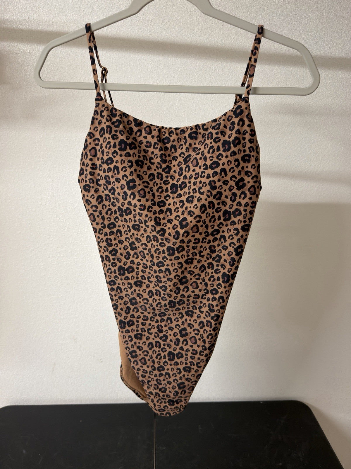 shade and shore swimsuit medium B.5