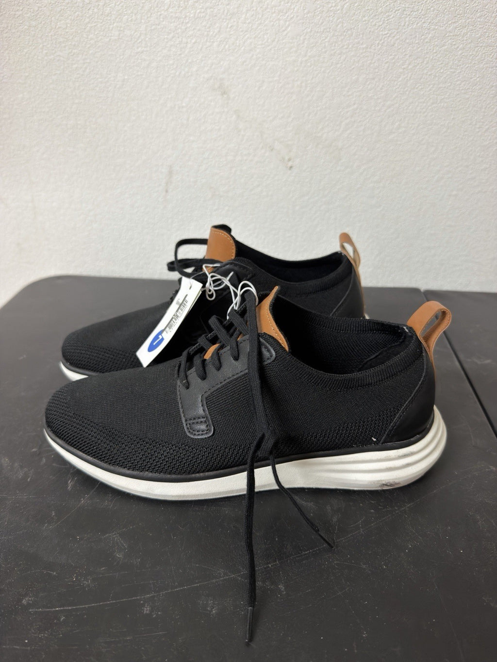 goodfellow men shoes size 7.5 B.7