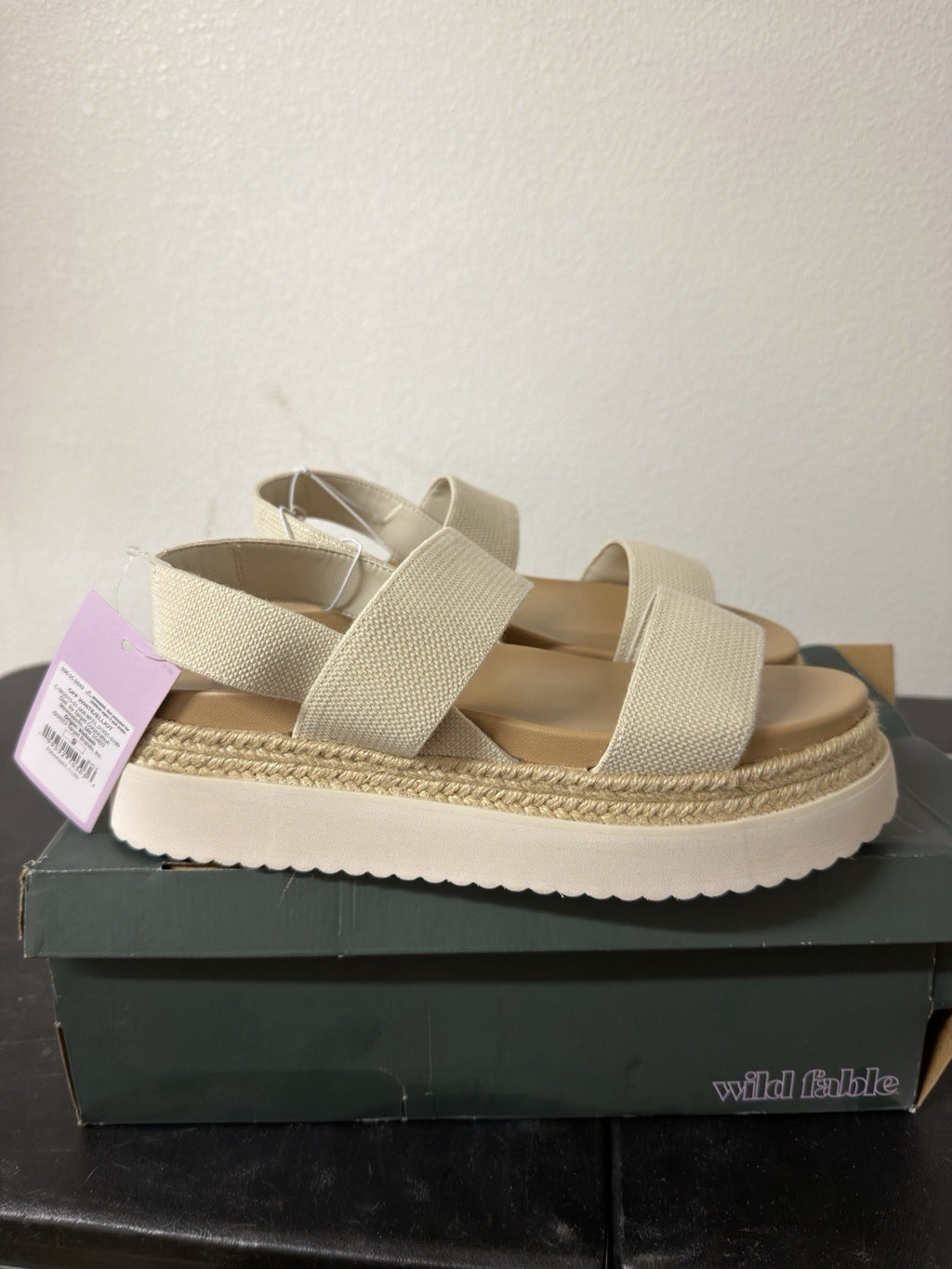 Wild Fable Elliot Sandals 9 B.6