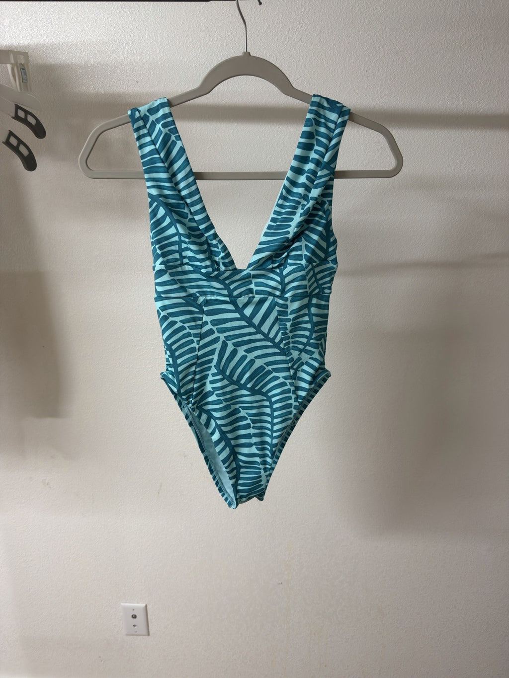 vitamin a swimwear one piece Small B.5