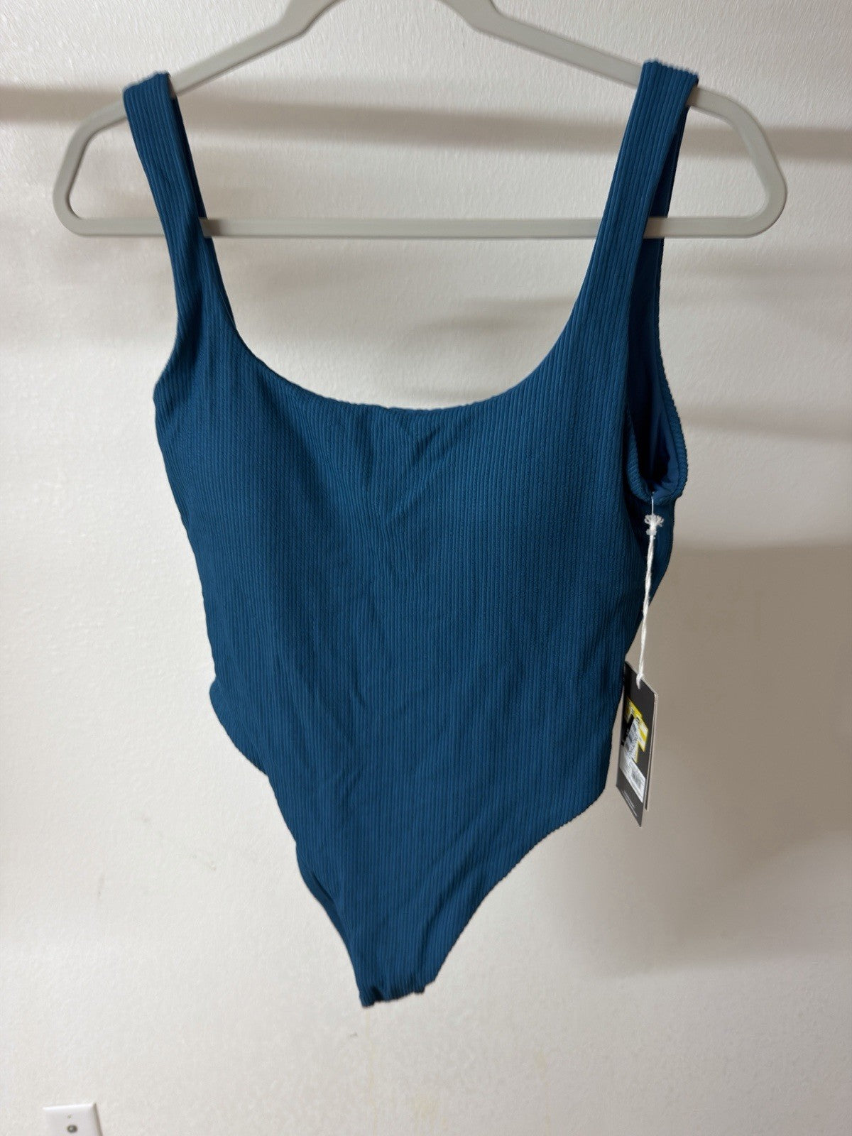 vitamin a swimwear one piece XL B.5