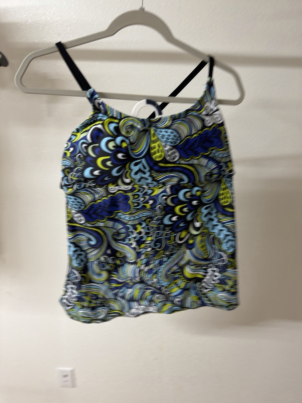 shade and shore bikini top medium womens B.5