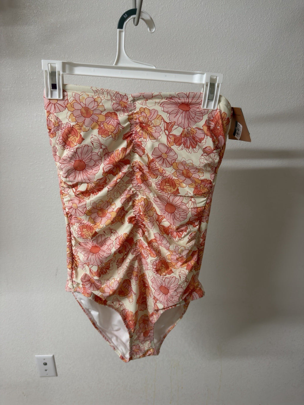 shade and shore swimsuit Small B.5