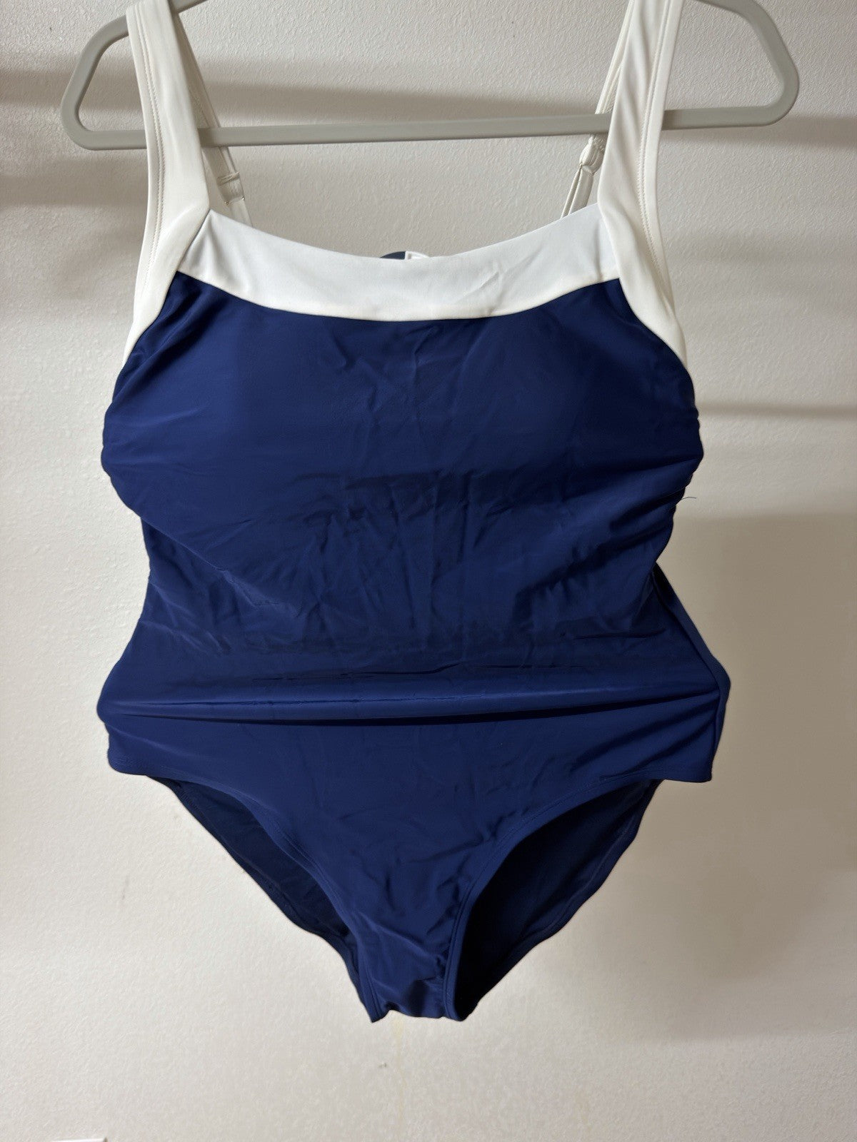 shade and shore swimsuit large B.5