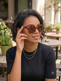 Universal Thread sunglasses Adult B.4