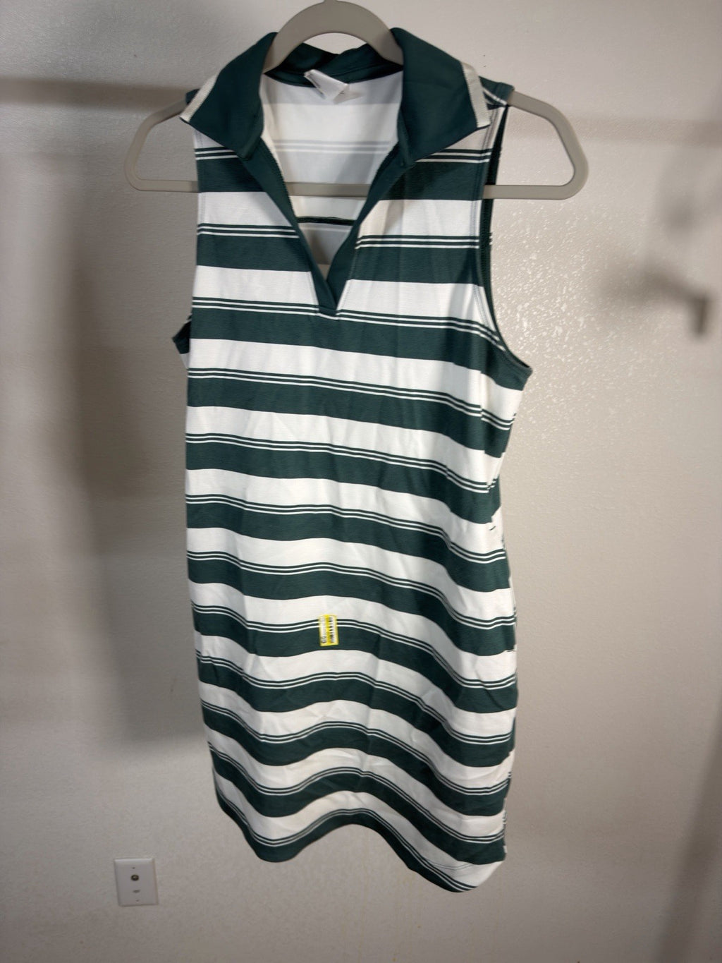 all in motion sports dress Small B.3