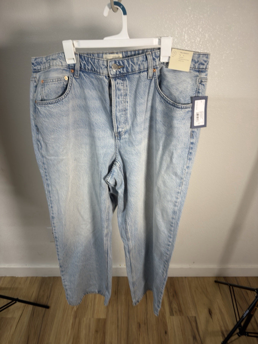 universal thread jeans 17 B.3