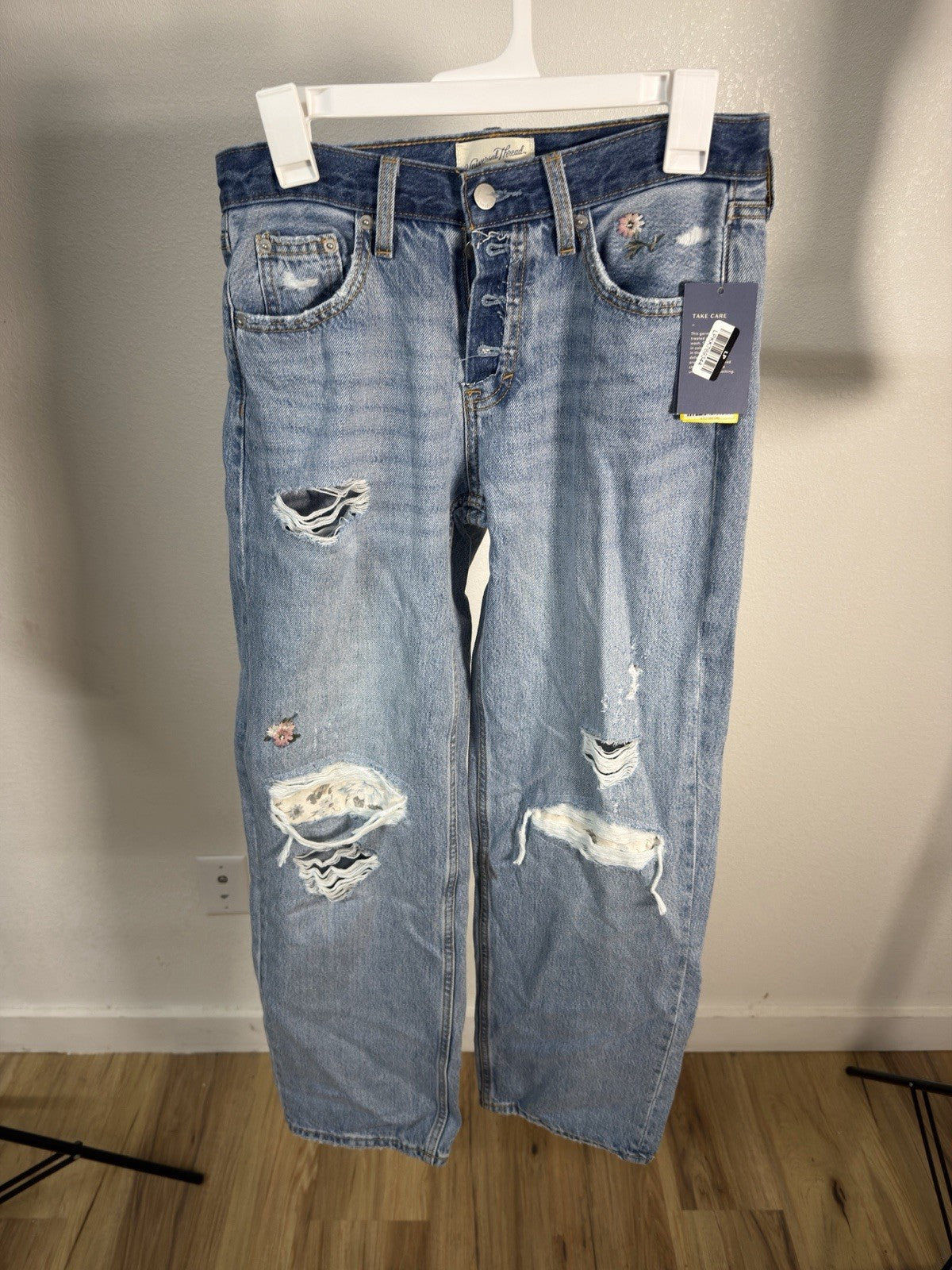 universal thread jeans 2 B.3