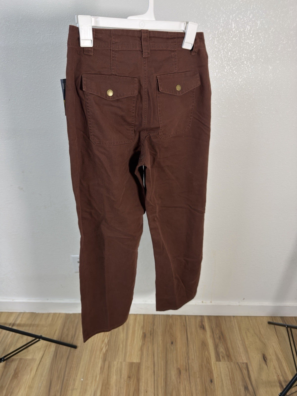 universal thread mid rise All Sizes 2, ,4, 6, 8 Pants B.3