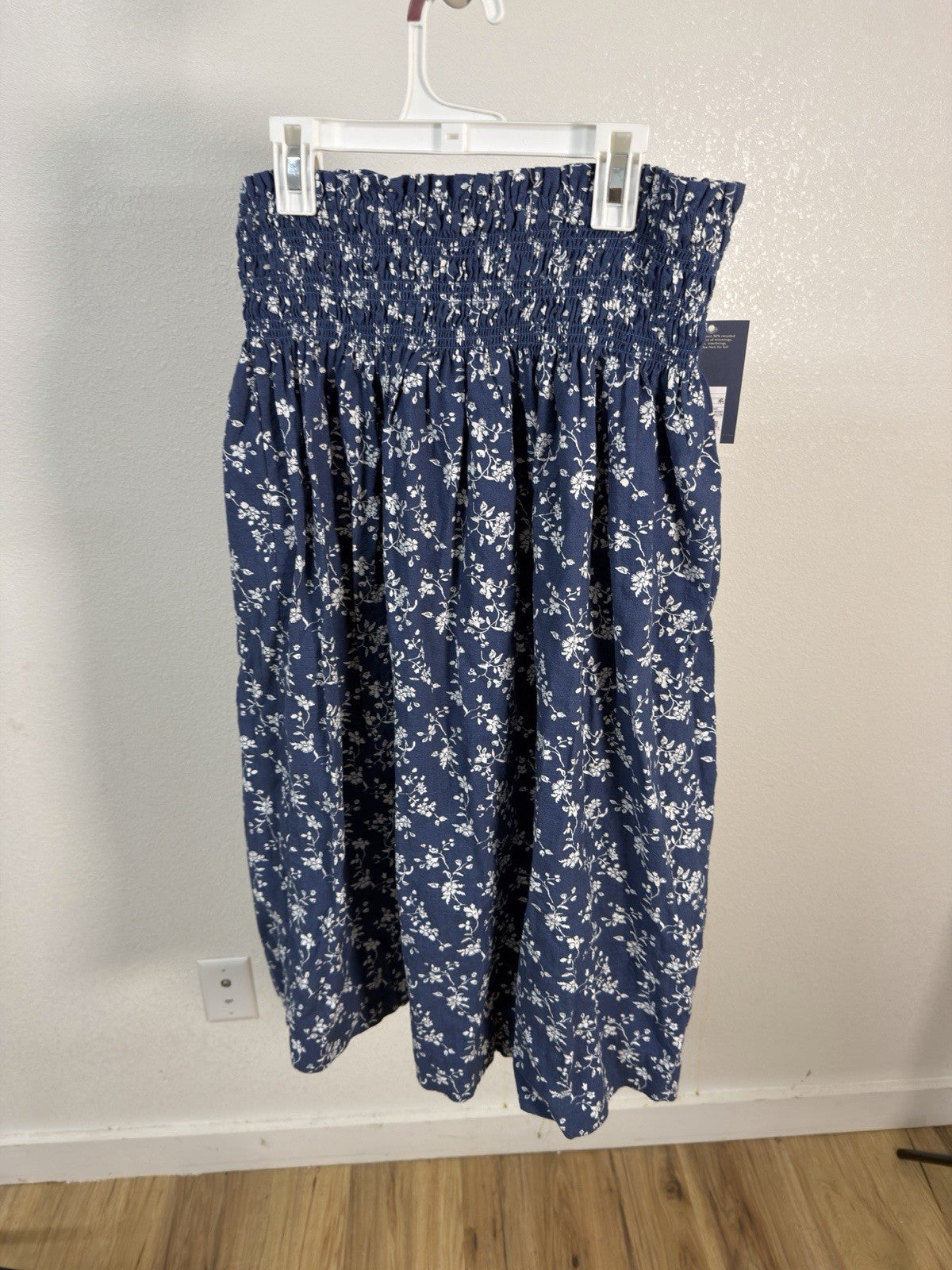 universal thread skirt small B.1