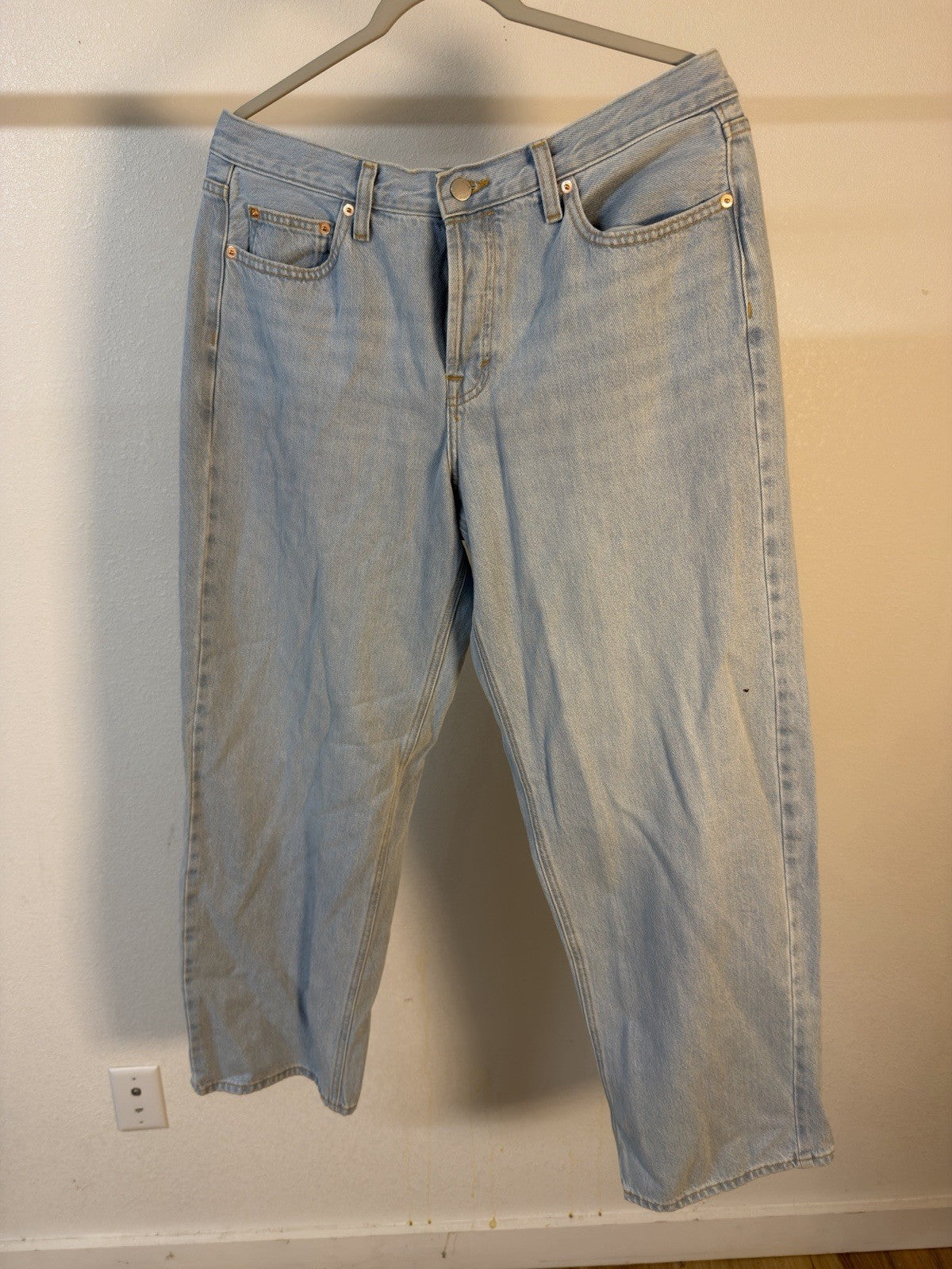 Universal Thread Women's Light Wash Straight Jeans Size 12 B.1